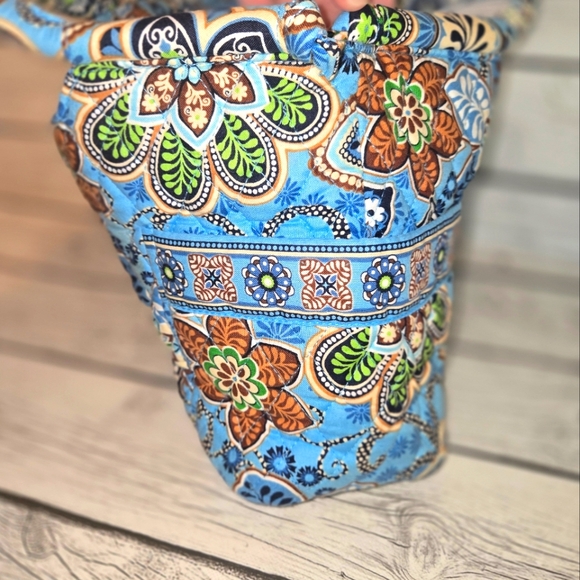 Vera Bradley Retired Gabby Bag In Bali Blue Quilted Floral Handbag Purse Clutch - Picture 3 of 7